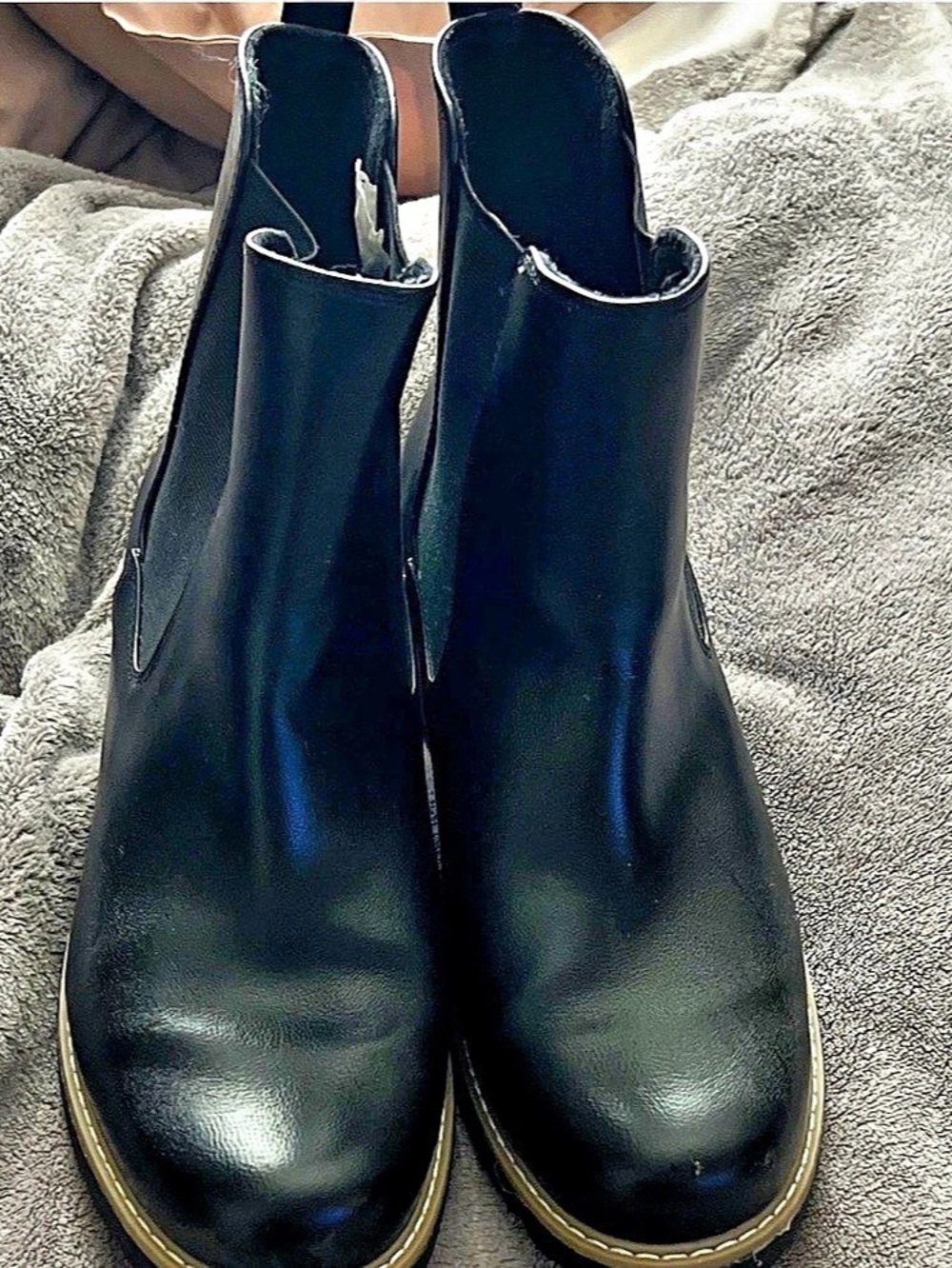 Universal Thread Women's Black Chelsea Boots US 11W